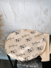 Load image into Gallery viewer, Valenci By Banks Beauty Bonnet in “Champagne” New Edition with Band attached
